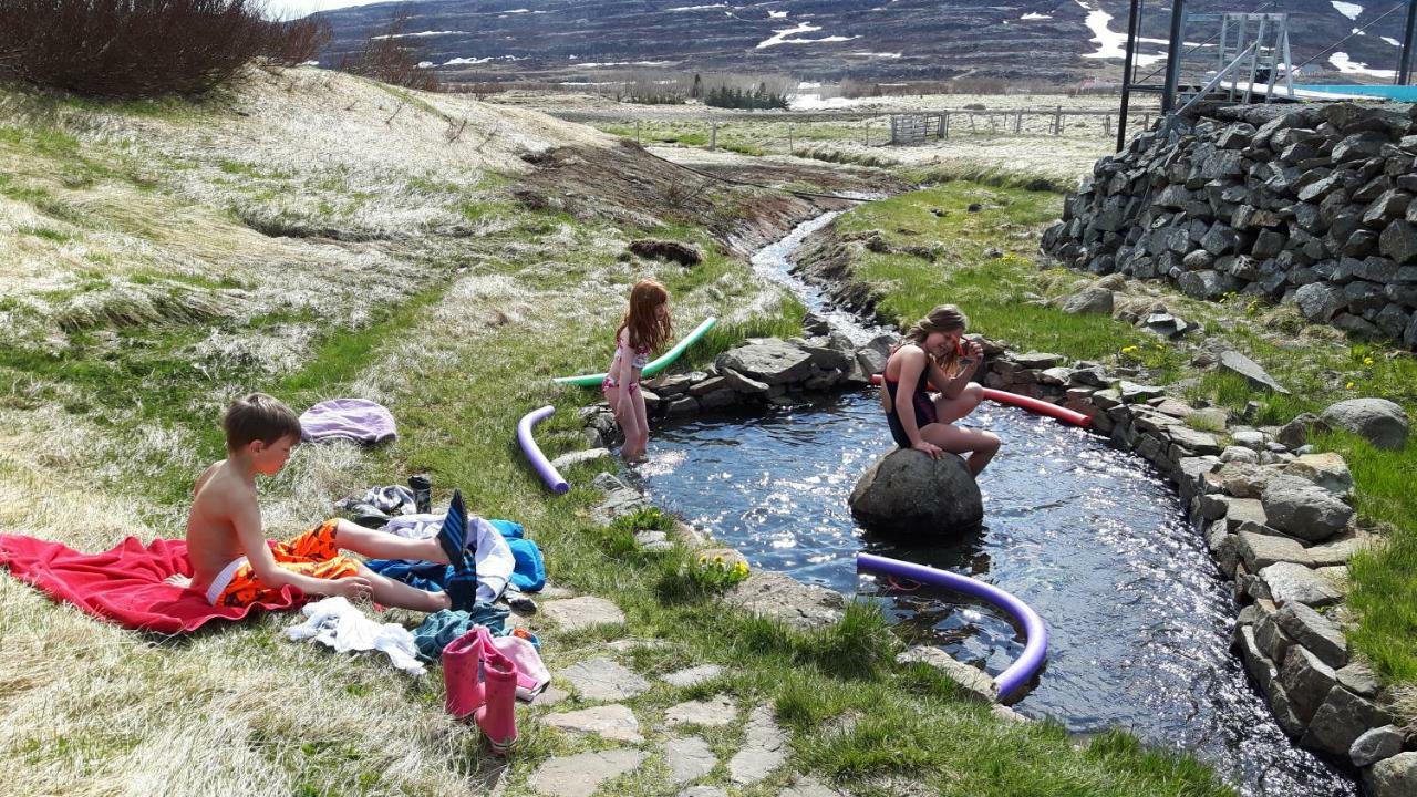 Hvammur 2 Bjarg With Private Hot Tub Drangsnes Exterior foto